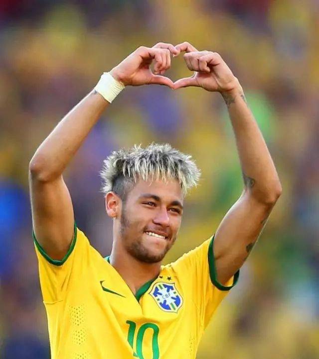 琼斯：很遗憾维尔茨最后的进球被算作对手的乌龙球（琼斯遗憾维尔茨最后时刻进球被记为对手乌龙）