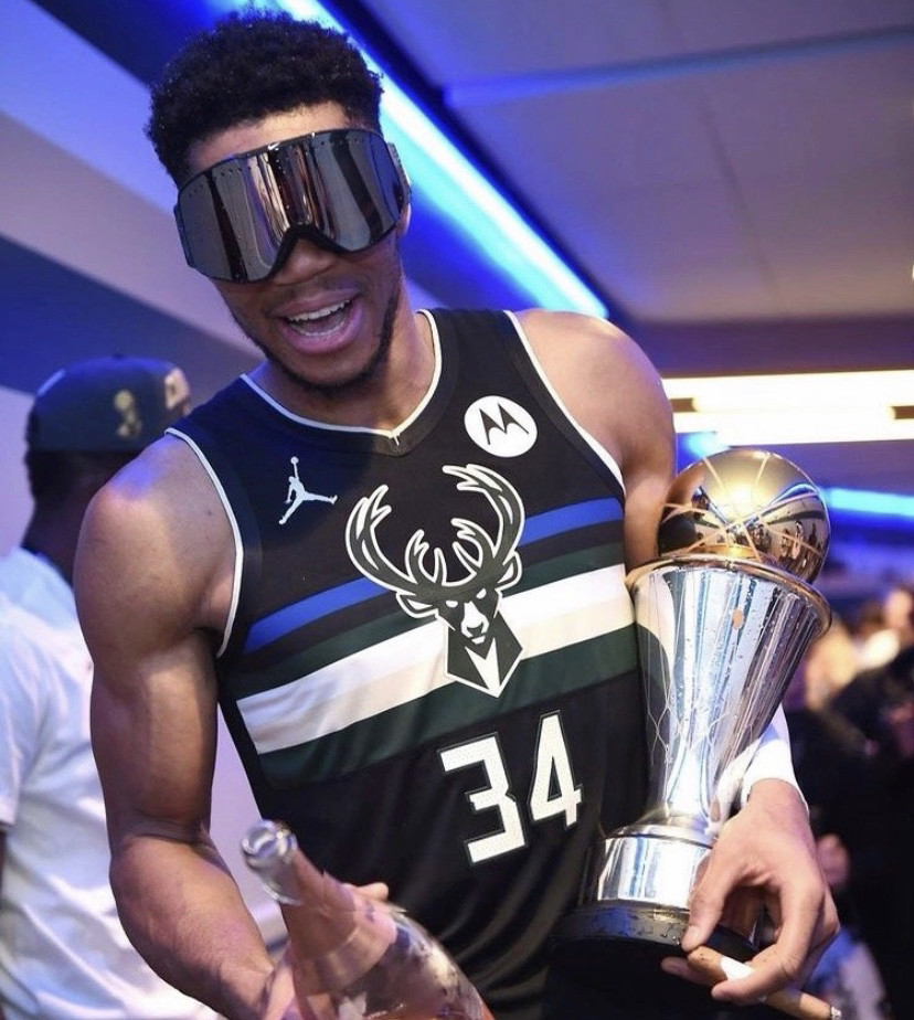 科隆vs圣保利：比尔特、卡明斯基首发，杰克逊-欧文、藤田让瑠奇马出战（科隆对阵圣保利：比尔特、卡明斯基先发，杰克逊-欧文与藤田让瑠、奇马出战）