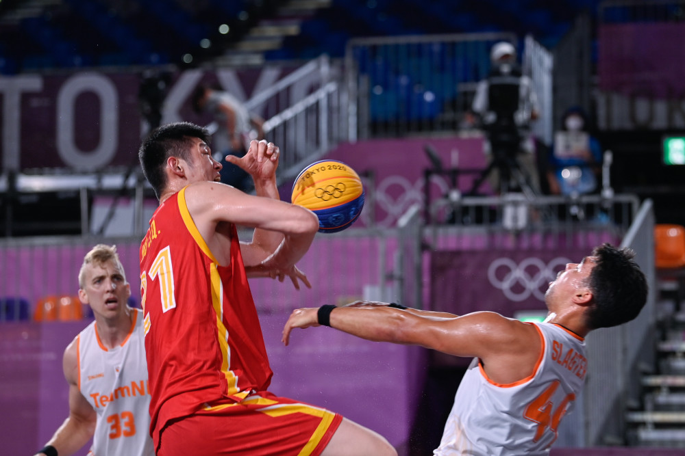 给老大哥先打个样？欧青联国米5-0狂胜利物浦（先替一线队打样？欧青联国米5-0横扫利物浦）